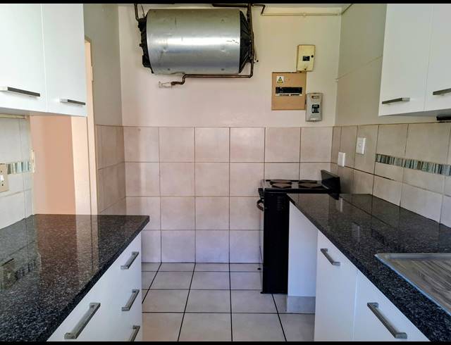 2 BEDROOM APARTMENT FOR SALE IN KENSINGTON B